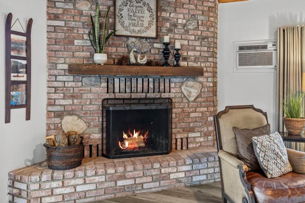 The Lake House Crestline Стая снимка