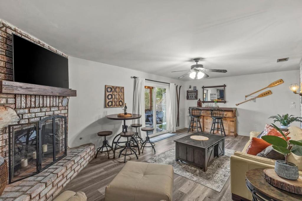 The Lake House Crestline Екстериор снимка